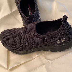 Skechers knit slip on shoes with memory foam